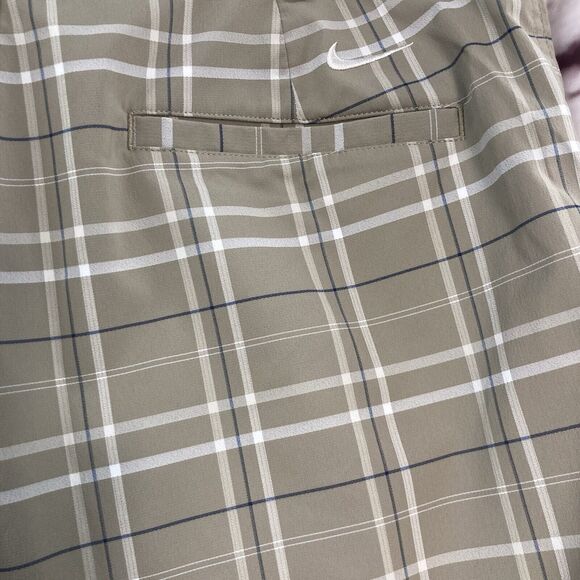 Nike Golf Shorts Mens SZ 34 Plaid Flat Front Performance Dri Fit Chino Tan Blue - Picture 6 of 12